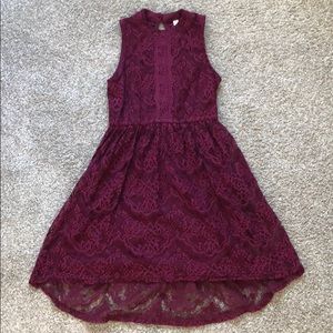 Girls lace dress, size medium.
